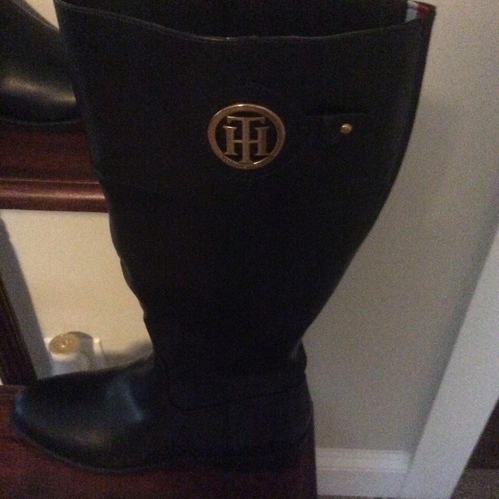 Ladies Boots - Picture 2 of 5